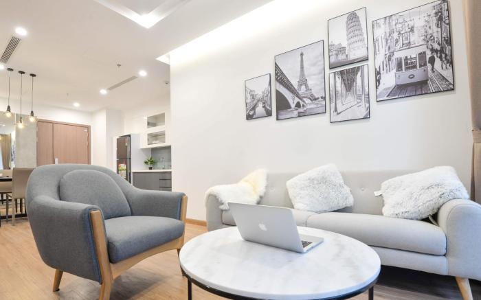 2 BR Cozy APT VINHOMES METROPOLIS near LOTTE