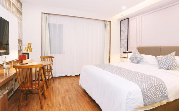 GEM Hotel Ningbo Jiangbei District Hongtang Haide Square