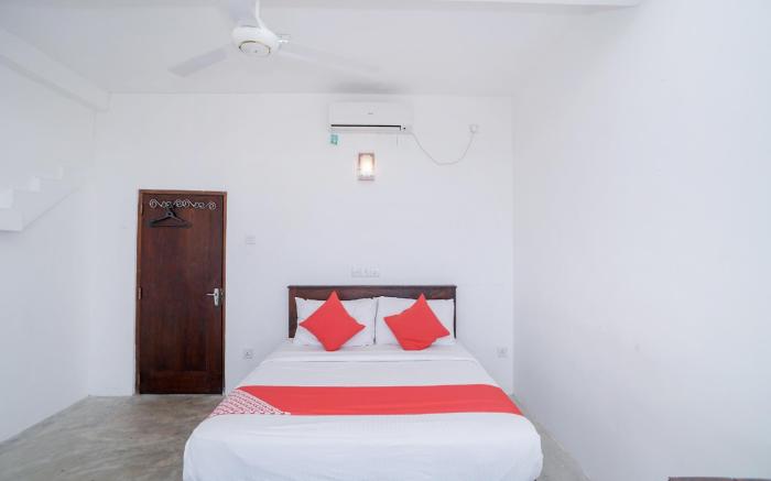 OYO 578 The Surf Lanka Resort
