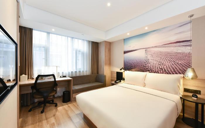 Atour Hotel Dalian Development Zone Jinma Road