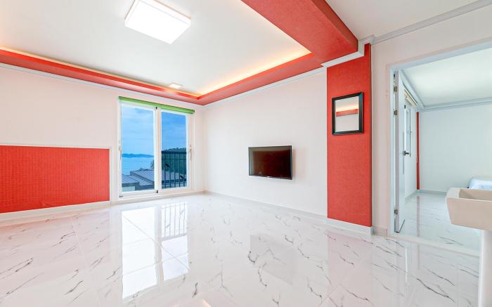 Namhae Modern Spa Pension