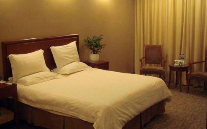 GreenTree Inn Suzhou Railway Station South Square Humble Administrator's Garden Business Hotel