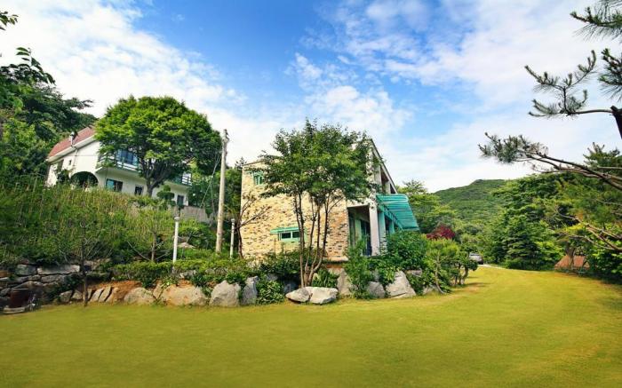 Jung Pension