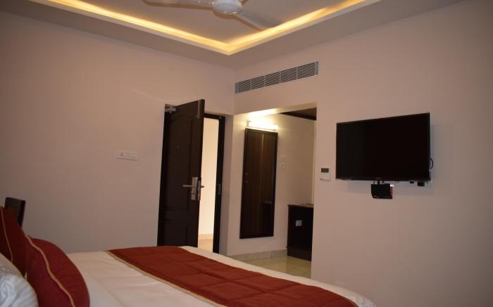 White Pearl Residency