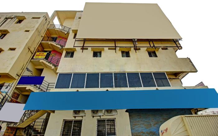 Hotel O Adhin Residency