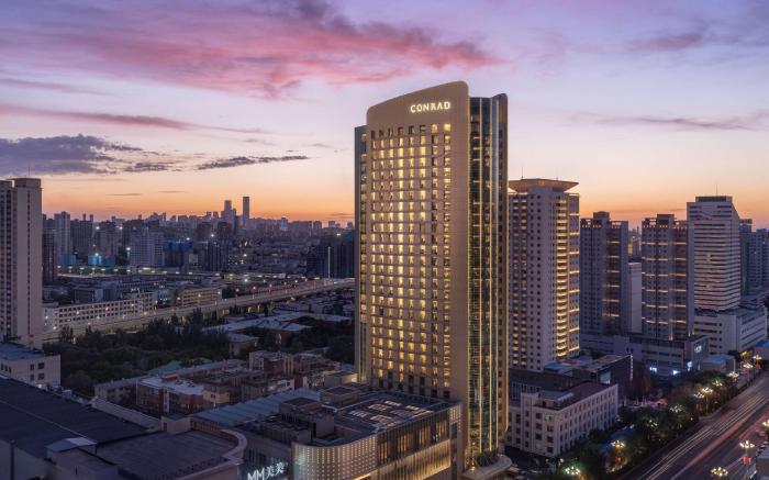 Conrad Urumqi