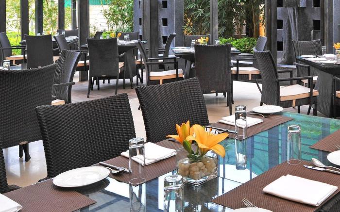 Four Points by Sheraton Hotel & Serviced Apartments, Pune