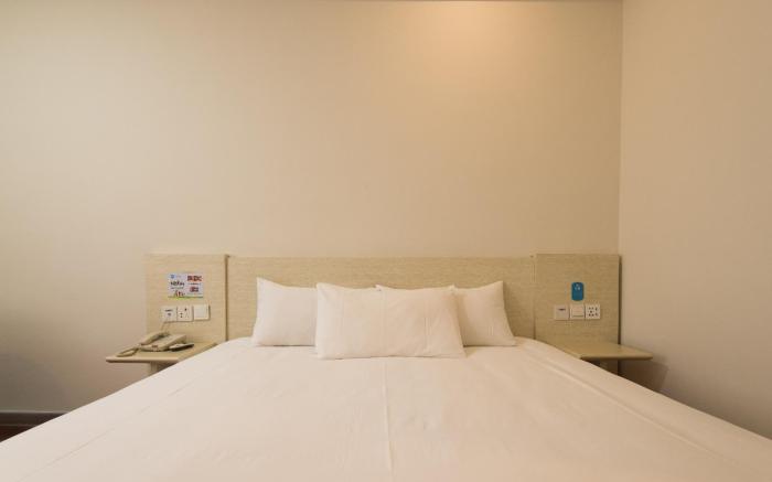 Hanting Hotel Urumqi Huanghe Road
