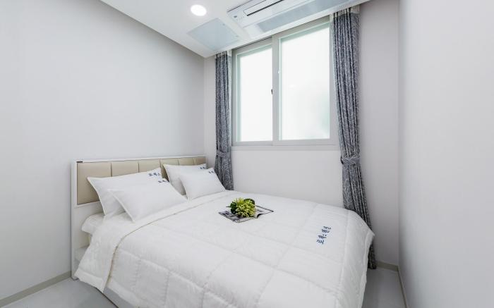 Geojae Roses Pension C