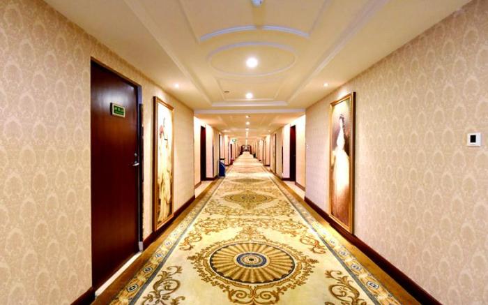 Vienna Hotel Hunan Loudi Chunyuan Pedestrian Street