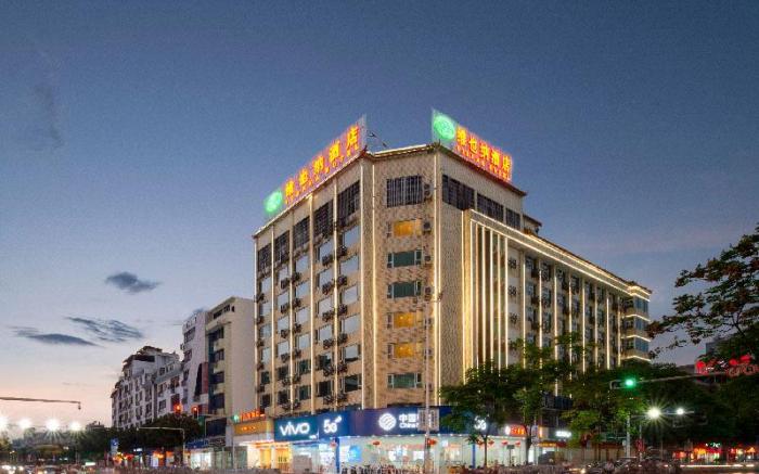 Vienna Hotel Guangxi Hezhou Guposhan Suifeng