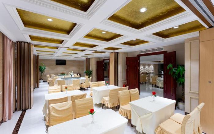 Vienna Hotel Hunan Yueyang Lingji Xingang Bonded area