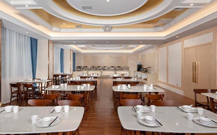 Vienna Hotel Hunan Hnegyang Chuanshan Road 1st of Huanan