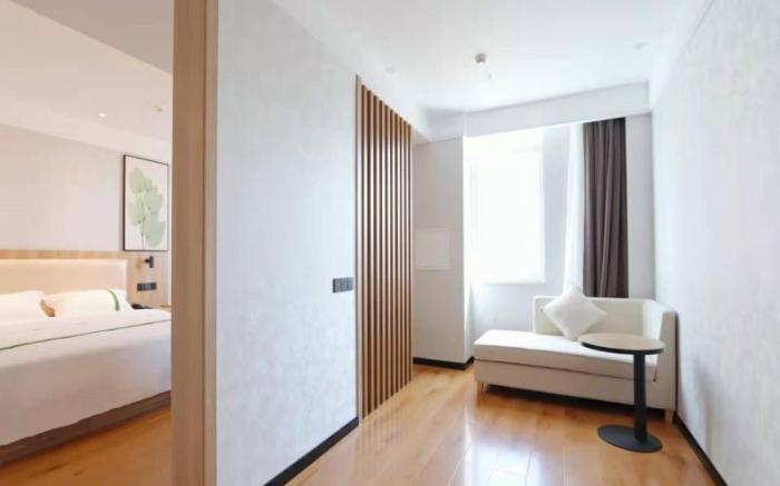 Green Tree Inn Jinmen Zhongxiang Anlufu