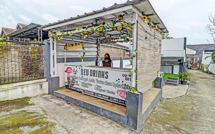 Capital O 91466 Hotel Neu Backpacker Tf Syariah (smk Tb)