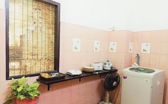 Homestay 2 for 5 guests( whole house 3 beds)