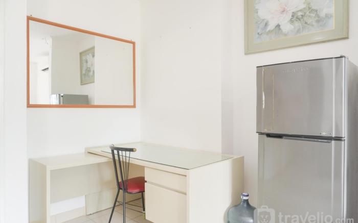 Best Modern 1BR at Semanggi Apartment By Travelio