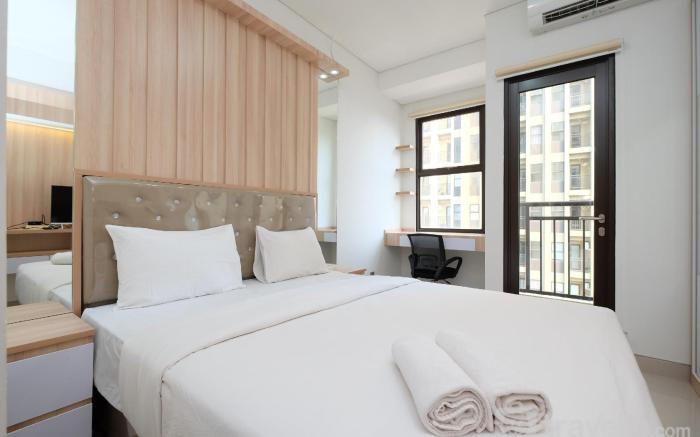 Cozy & Homey Studio Transpark Cibubur By Travelio