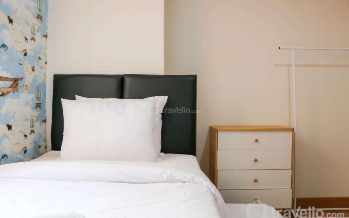 Warm & Homey 2BR Sentraland Cengkareng By Travelio