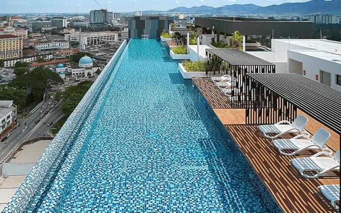 The Horizon Ipoh Infinity Pool (5 - 9pax)