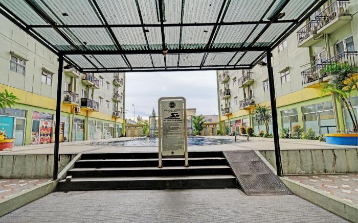 OYO Life 92984 The Suites Metro Apartement By Echie Property