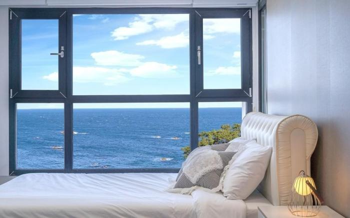 Gampo Beach Hill Pool Villa