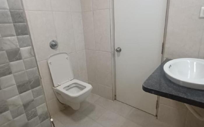 LA Riviera Suites