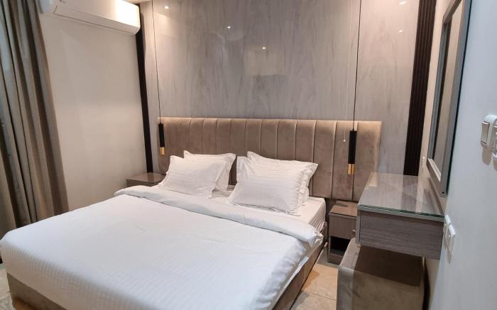 Marin Suite Al-Suwaidi