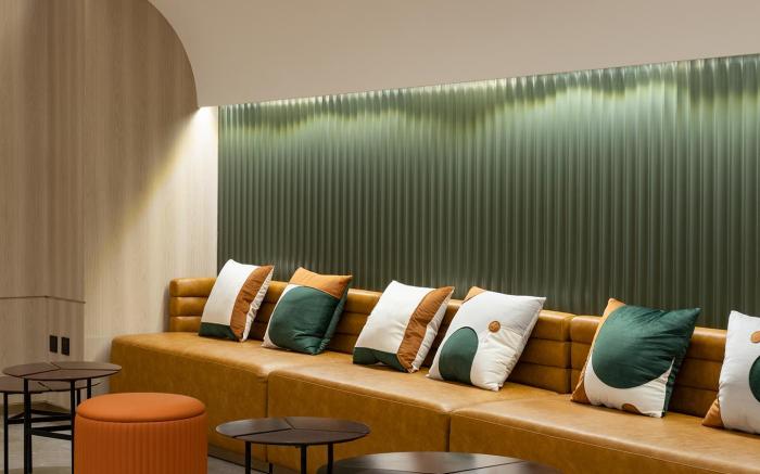 Orange Hotel Urumqi High-Speed Railway Station