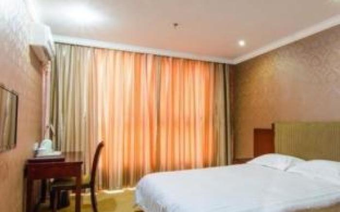 Super 8 Hotel Wuxi Qianqiao Branch