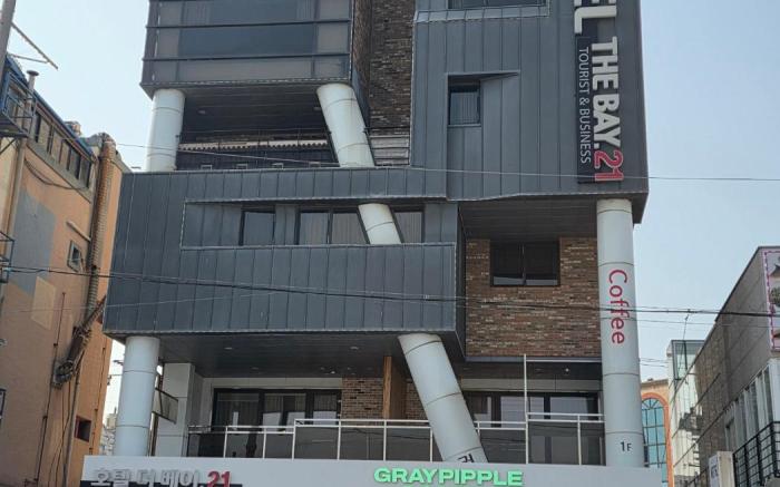 Oido The Bay 21 Tourist Hotel
