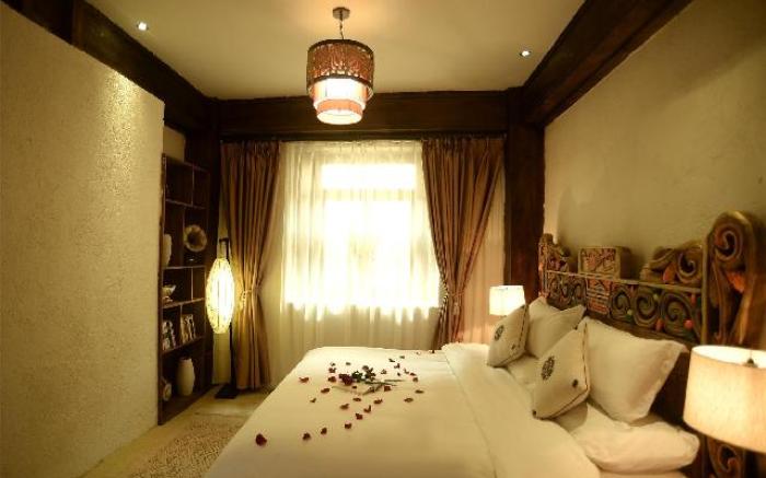 Shangri-La E-Outfitting Boutique Hotel