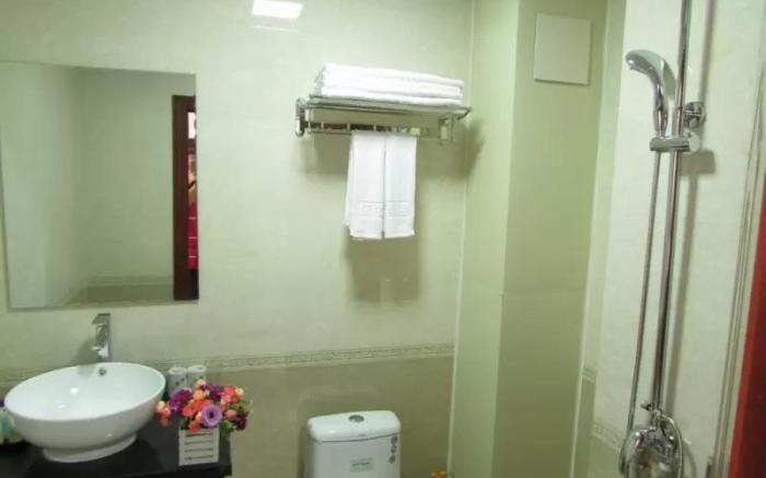 Lang Qiao hotel