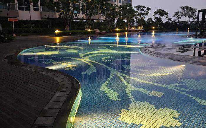 Green Sedayu Apartment Deluxe by Ellison