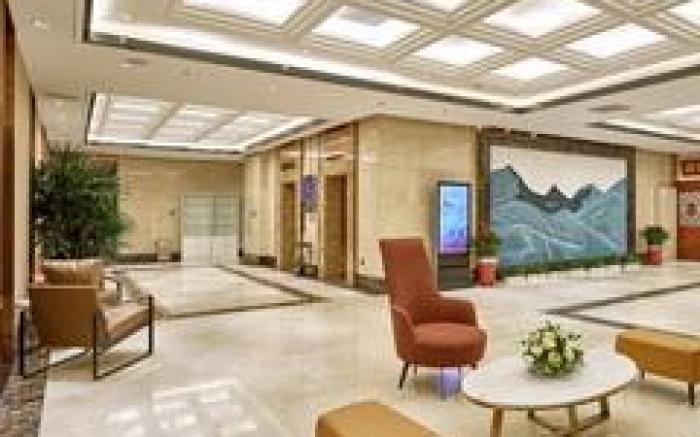 Yitel Beijing Shilihe Happy Valley Zhoujiazhuang Metro Station