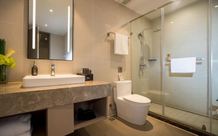 Home Inn Selected Suzhou High-tech Zone Huaihai Street Shajinqiao Metro Station