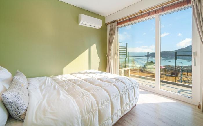 Namhae Aria Spa Pension
