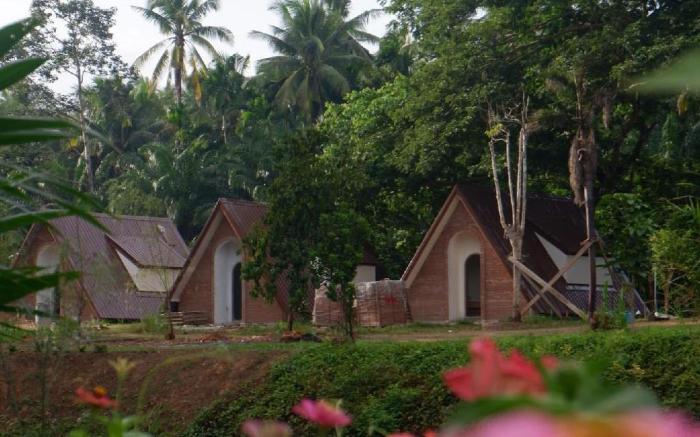 สวนคุณย่า รีสอร์ท