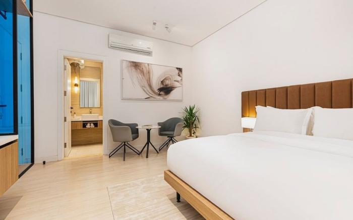 Apartment refined and luxurious in Almughrizat