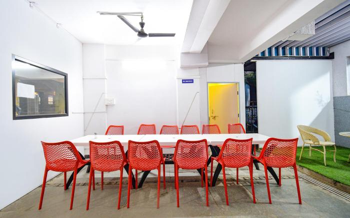 FabHotel The Botanica - Nr Hyderabad Central University, Kondapur