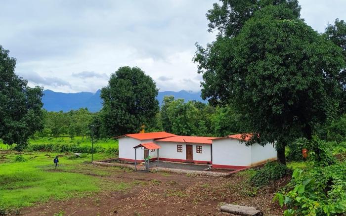 Entire 2 Acre Private Farm on Rent with 3 Room