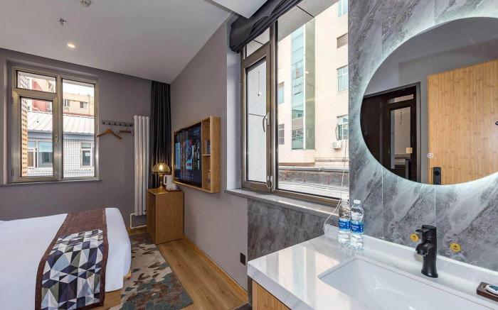 James Joyce Coffetel Beijing West Railway Station Guang'anmennei Subway Station Xuanwu Hospital