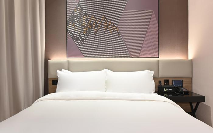 IU Hotel Beijing Tongzhou Universal Resort Liyuan Subway Station