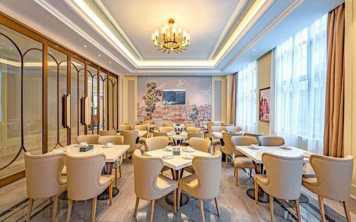 Vienna Hotel Shanghai Songjiang Film Park