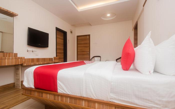 Capital O 13823 Hotel Praveen International