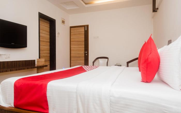 Capital O 13823 Hotel Praveen International