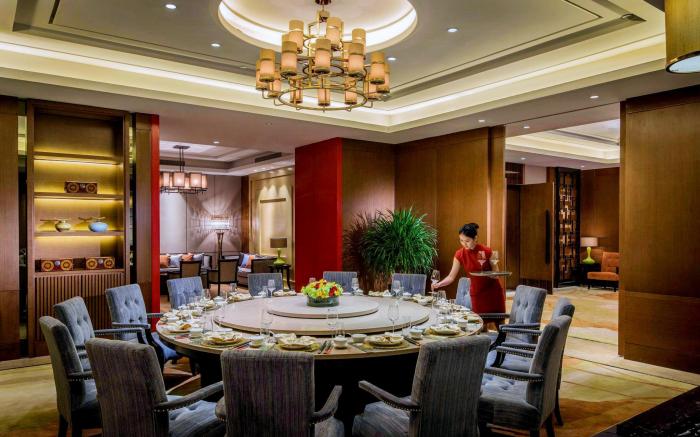 HUALUXE Yangjiang City Center By IHG