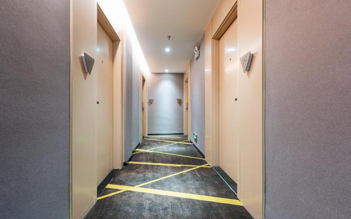 IU Hotel Heyuan South Gate Central