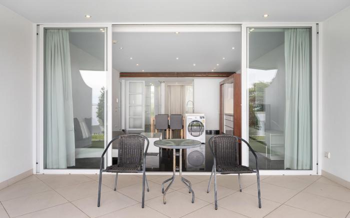 Sunset Beach & Pool / 1 Bedroom