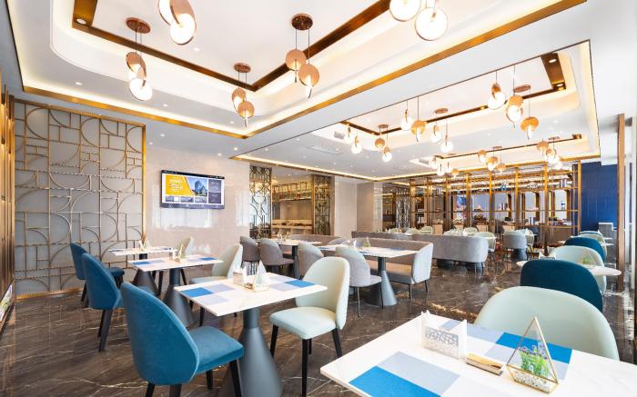 Yitel Collection Zhuanghe Wuyi Square